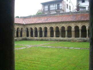 SANTILLANA 004